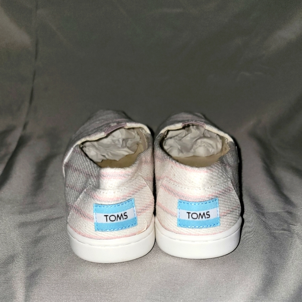 👧🏾💖👧🏾NWOB TOMS Girls Redondo Loafer Flats👧🏾💖👧🏾 - Picture 3 of 7